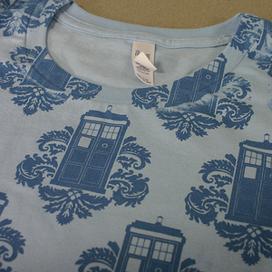 Collar print imperfections when all-over screen printing.